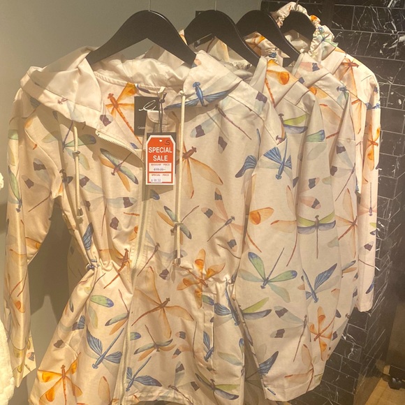 Gabby Isabella dragonfly rain coat - Picture 7 of 8